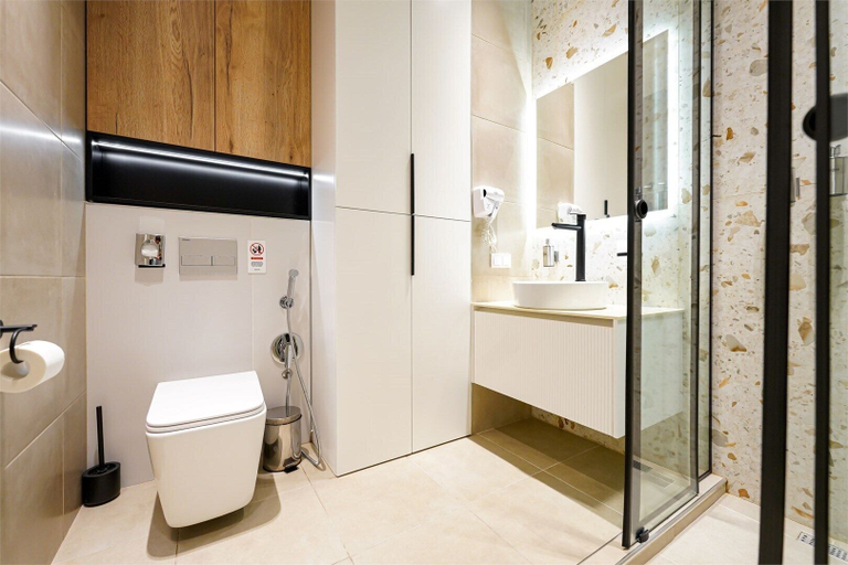 Bathroom 3, Hayasa Apartments, Yerevan
