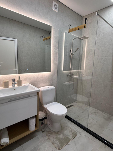 Bathroom 3, Villa HOLM, Tiachivs'kyi