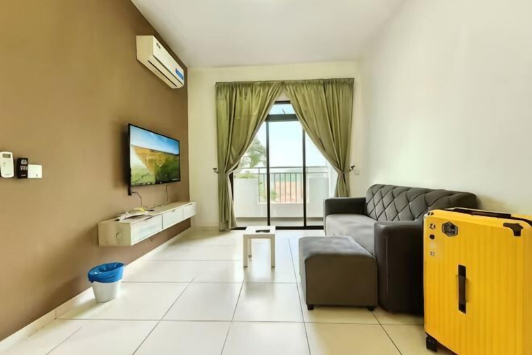 Bedroom 4, Skyview 0505 6Pax Aeon Lego netlflix 100mbps STAY, Johor Bahru