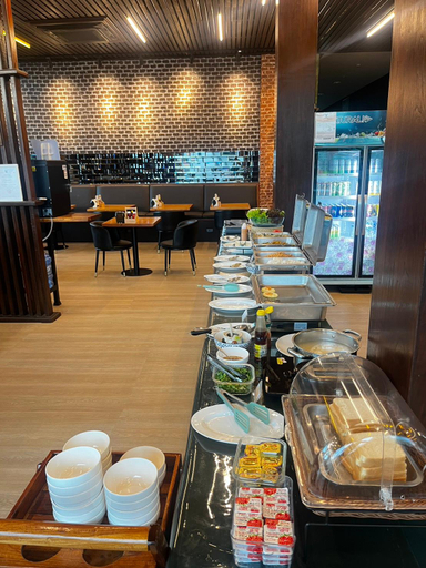 Food & Drinks 4, Windmill Place Khaoyai, Pak Chong