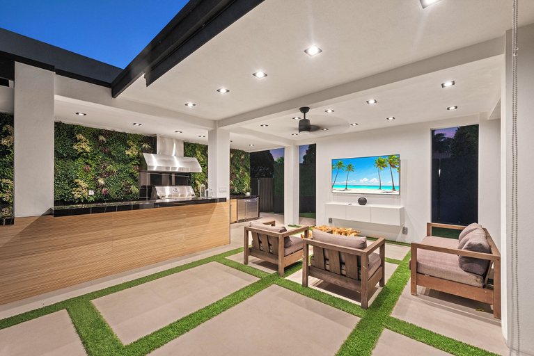 Exterior 2, Villa Grace, Miami-Dade
