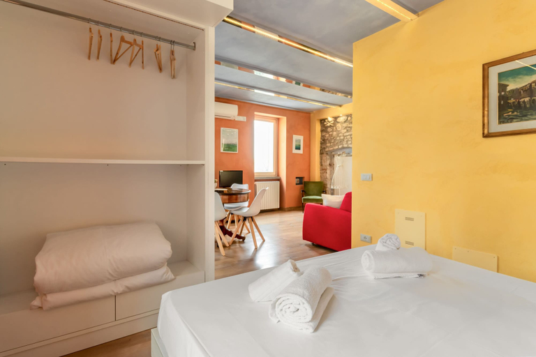 Bedroom 2, Borgo al Sole by Wonderful Italy, Brescia