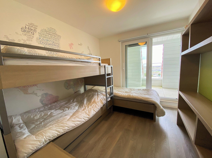 Room 4, Family Duplex Near the Belgian Coast, West-Vlaanderen