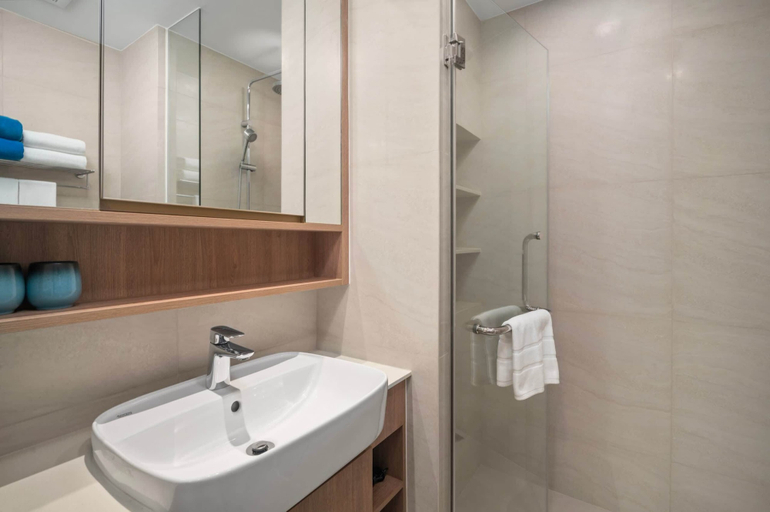 Bathroom 5, Skypark Celeste Building 5 in Laguna by Banyan Living, Pulau Phuket