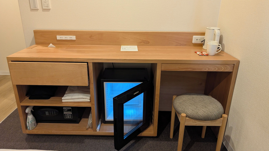 Room 4, CHECK inn Osaka Shin-Sekai, Osaka