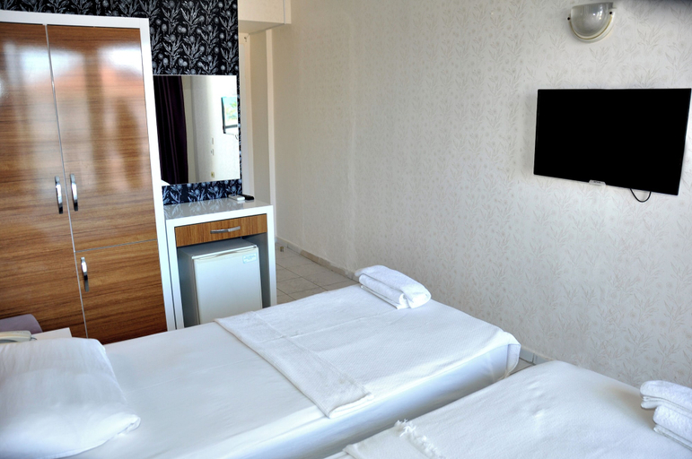 Bedroom 2, SAYGILI BEACH HOTEL, Manavgat