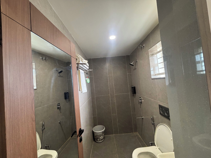 Bathroom 2, AGASTYA INN, Gadag