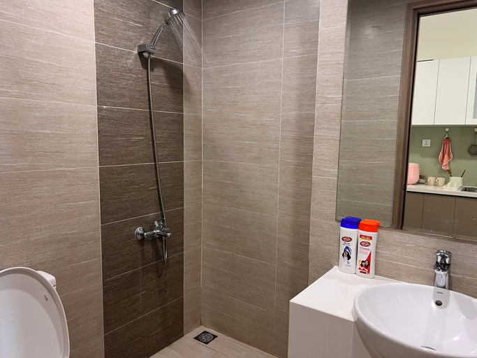 Bathroom, Vinhome Grand Park Homestay-HappyStay, District 9