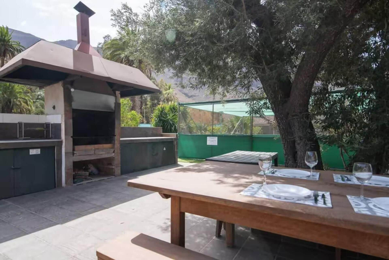 Outdoor dining 5, Spacious Country House Near Fataga, Las Palmas