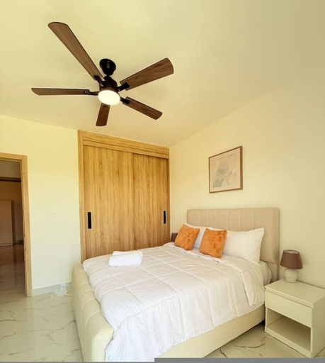 Room 5, NEW Pool Villa Downtown Electricity Included, Salvaleon de Higuey