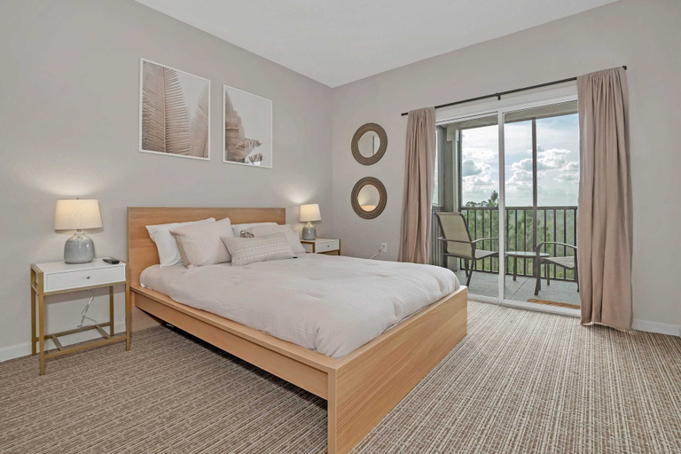 Bedroom 3, Upstay Large Family Condo w Pool, Sauna, Orange