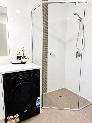 Bathroom 5, Redvue Apartments, Redcliffe-Scarborough