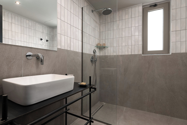 Bathroom 4, Santa Maria City Hotel, South Aegean