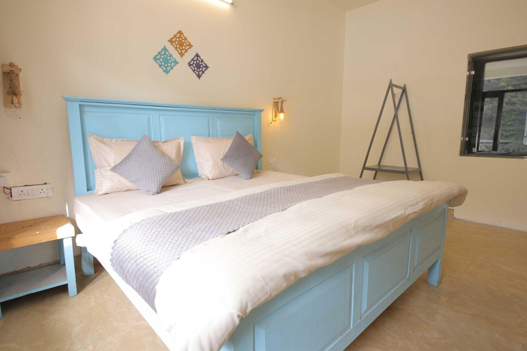 Room 5, Luxury Tent With Hill and River Viewhotel Ribera, Dehradun