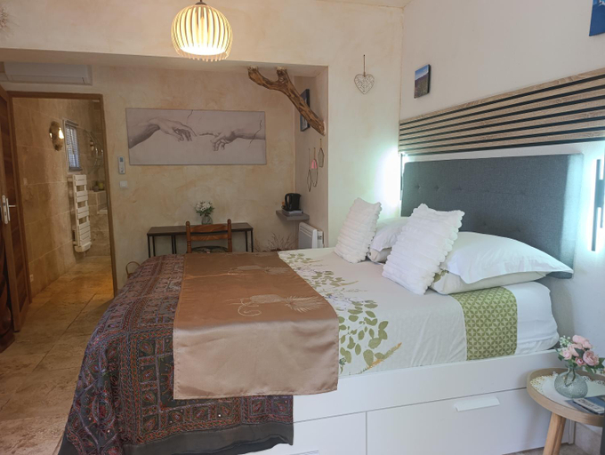 Bedroom 4, le frangipanier, Vaucluse
