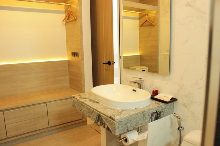 Bathroom 3, Indoor Pool 2 Bed Walk to Beach, Ko Samui