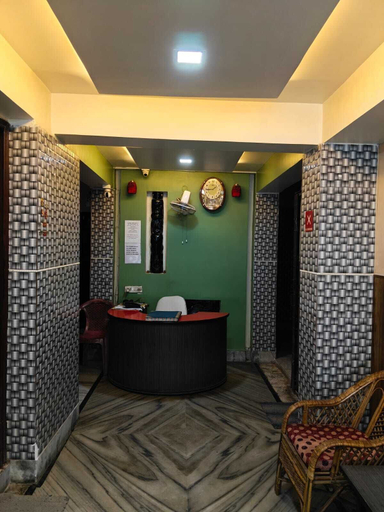Others 5, Amit Hotel, Kolkata