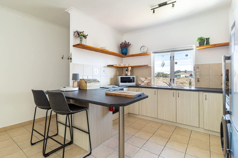 Room 4, Yzer Drift Beach Escape 2 Bed 2 Bath, West Coast