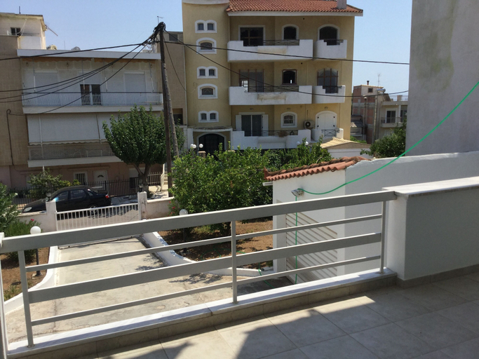 Property grounds 3, MARINA FLAT, Central Greece