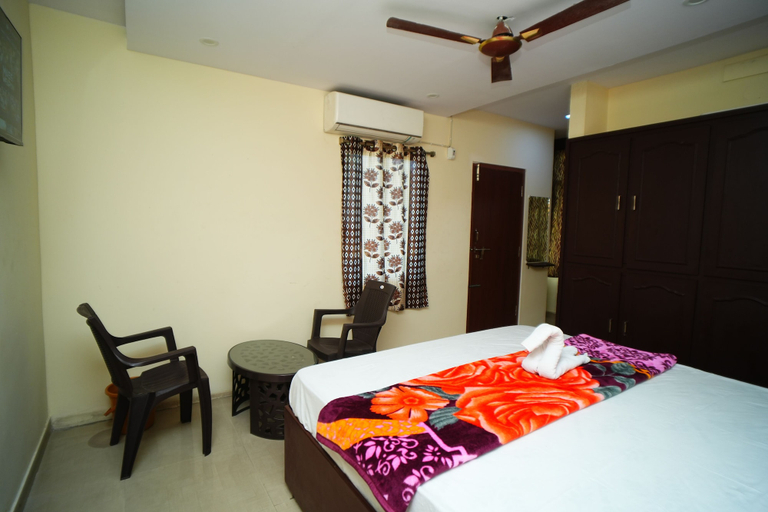 Room 5, SV Grand, East Godavari