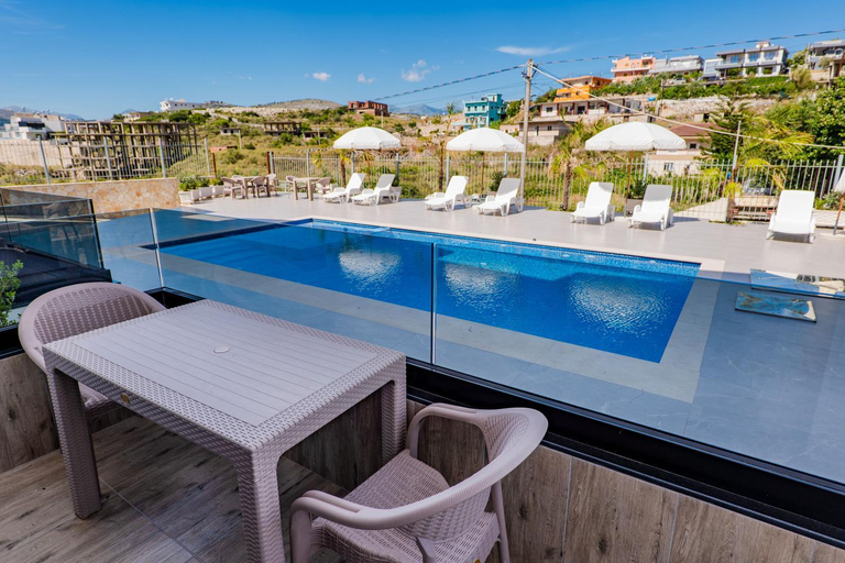 5, Vila 2M, Sarandës