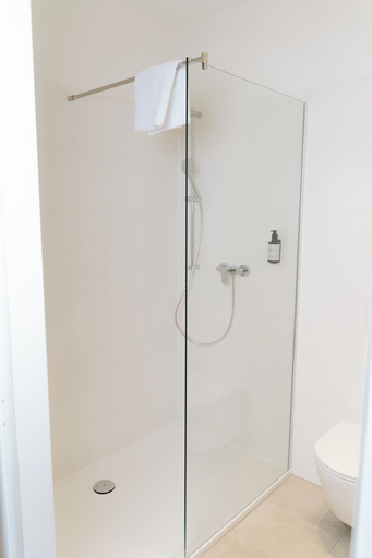 Bathroom 2, ML Business Hotel - Self-Check-in, Deutschlandsberg