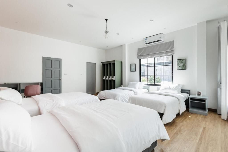 Others 5, Casa Luna, Ratchathewi