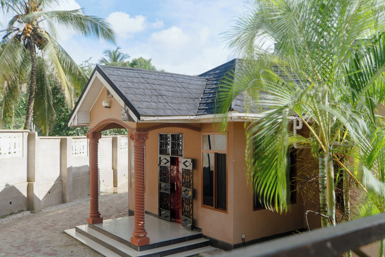 Property grounds, Cozy Tanzania, Kinondoni