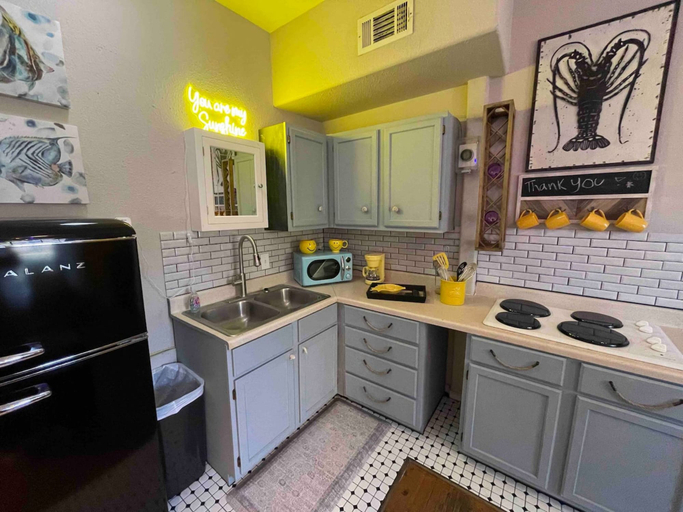 Private kitchenette 4, Charming Condos in Galveston, Galveston