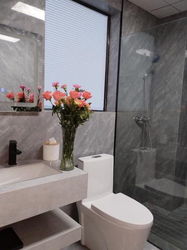 Bathroom, Yangshuo Pinyuege B&B - Moon Mountain Branch, Guilin