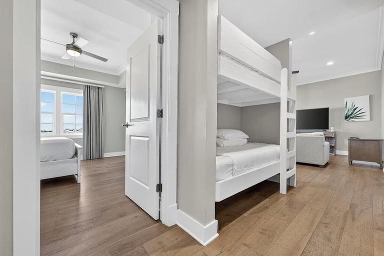 Room 4, Henderson Beach Resort Lofts 411- Rooftop Retreat, Okaloosa