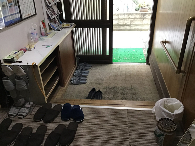 Interior 2, Chatamago, Nagasaki