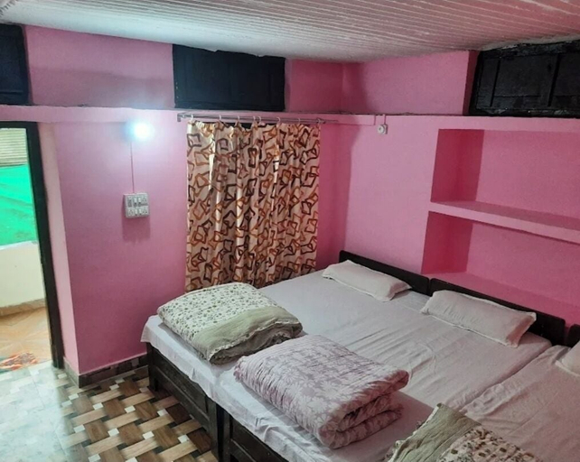 Room 2, Hotel AAA And Restaurant, Rudraprayag
