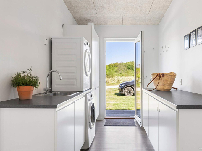 Others 4, 5 Star Holiday Home in Glesborg, Norddjurs