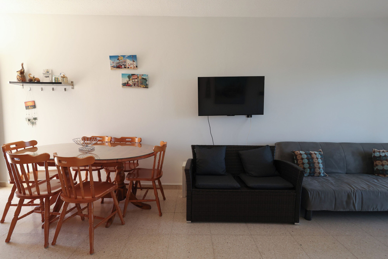 Interior 4, 2BR Apartment with Balcony in Paralimni