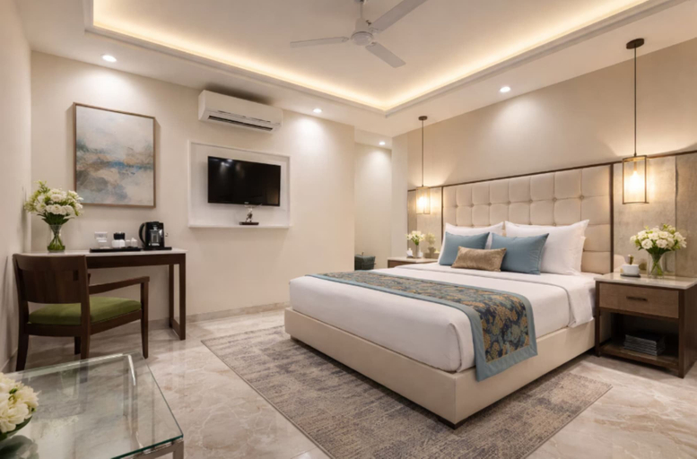 Room 2, OPO Essential Alpino, Delhi