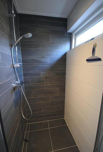 Bathroom 4, Comfort Stay in Oostkapelle for 6, Veere