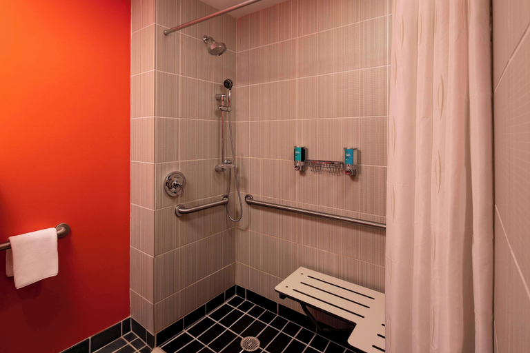 Bathroom 5, Aloft by Marriott Birmingham Soho Square, Jefferson
