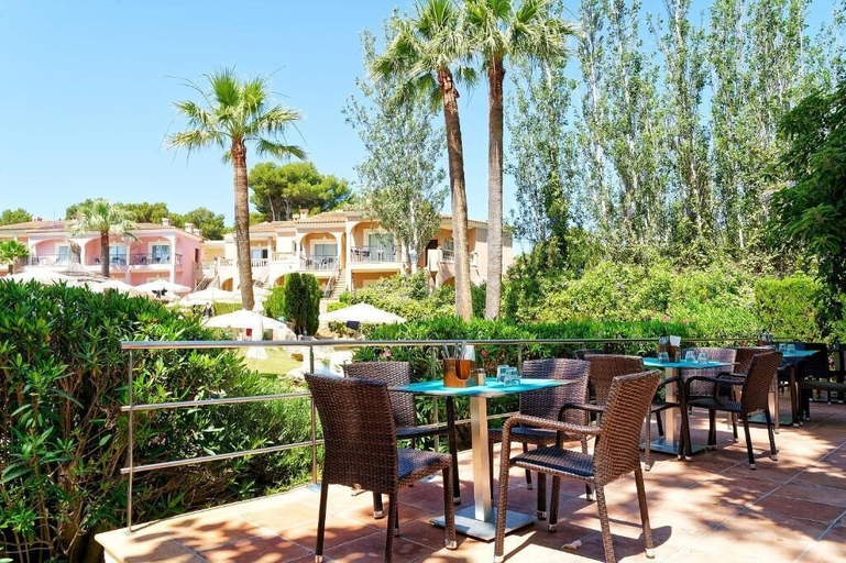 Outdoor dining 4, R2 Lago Playa Park, Baleares