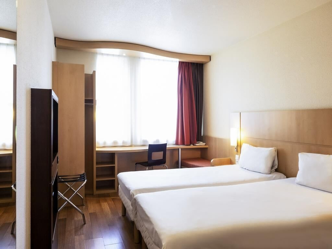 Bedroom 3, ibis Krakow Stare Miasto, Kraków City