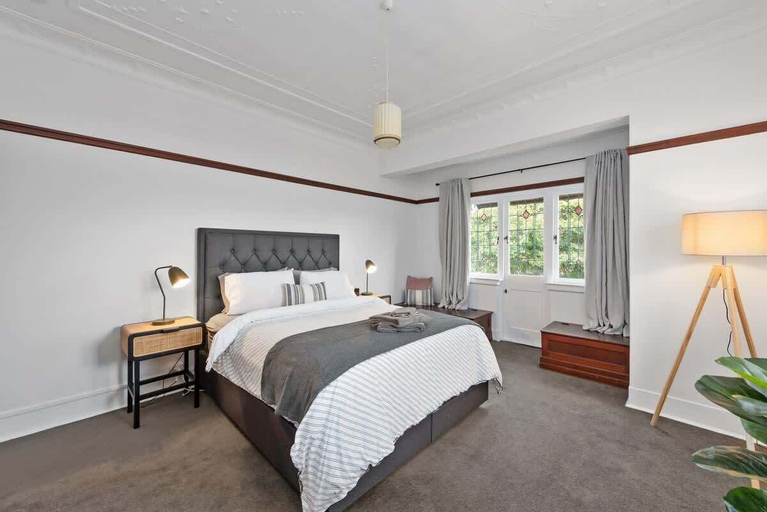 Interior 4, Art Deco in Ascot! ~ 2 Bed / 1 Bath / 1 Car, Albion