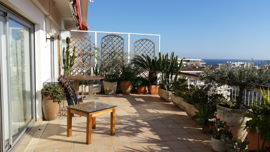 Others 4, Sweet Accommodation, Alpes-Maritimes