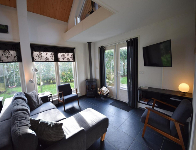 Living room 3, Comfort Stay in Oostkapelle for 6, Veere