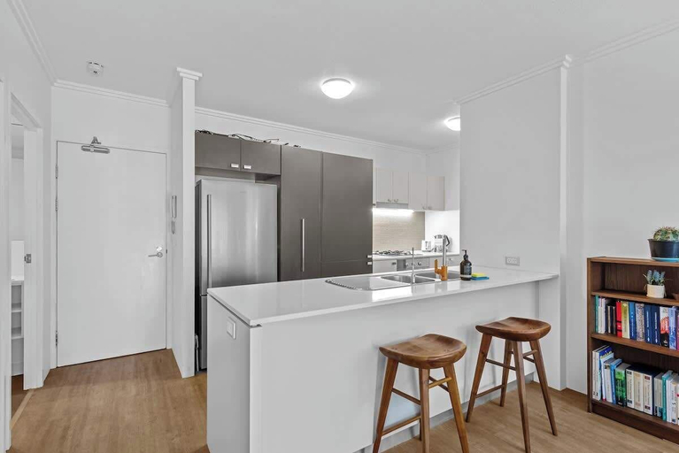 Interior 3, Spacious & Peaceful! 1bed/2bath/1car ~ CBD, Brisbane