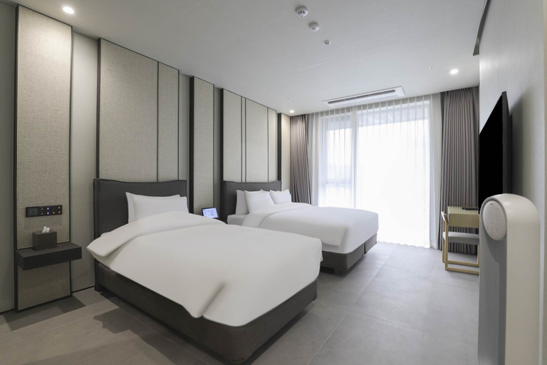 Bedroom 3, Daegu Suseong The Arco Hotel Lions Park, Dong