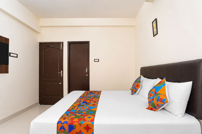 Bedroom 3, Fabhotel V Inn Rooms - Nr Sree Ramanatheeswarar temple, Thiruvallur