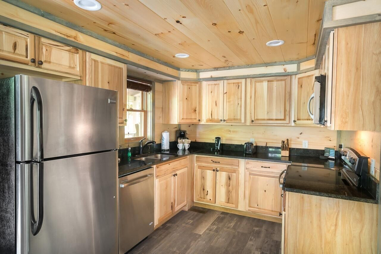 Others 5, Greenbriar Getaway, Sevier