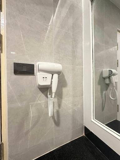 Bathroom 4, Chiangmai Gate Hotel, Muang Chiang Mai