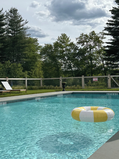 Sport & Beauty 2, The Litchfield Inn, Litchfield