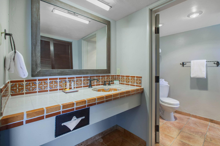 Bathroom 4, La Posada Lodge & Casitas, Ascend Hotel Collection, Pima